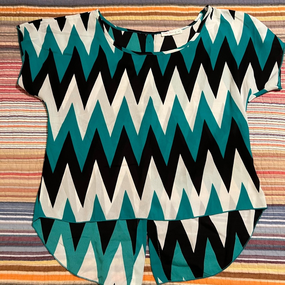 AGACI Womens‎ Chevron Print Tunic Top Short Sleeve Button Back Teal Black White